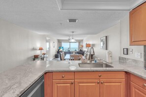 Appart'hôtel, plusieurs lits (Ram Sea I 405) | Intérieur