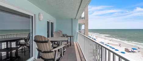 Kondominium, Beberapa Tempat Tidur (Ram Sea I 405) | Tempat makan outdoor