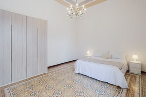 2 Schlafzimmer, Bügeleisen/Bügelbrett, kostenloses WLAN, Bettwäsche