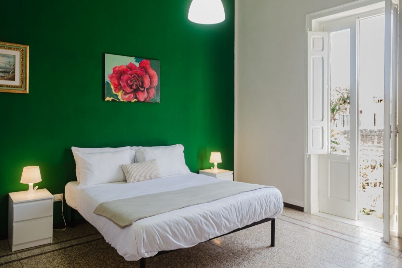 1 chambre, fer et planche à repasser, Wi-Fi gratuit, draps fournis
