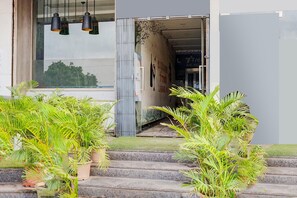 House | Reception