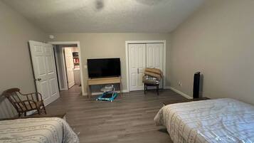 2 habitaciones, tabla de planchar con plancha y wifi gratis