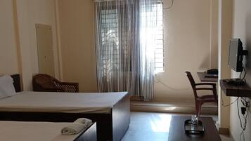 Executive Double Room, City View | Desk, laptop workspace, free WiFi