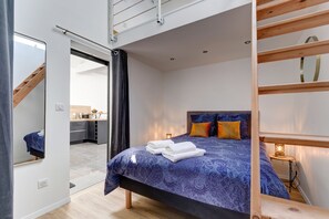 4 chambres, fer et planche à repasser, Wi-Fi gratuit, draps fournis