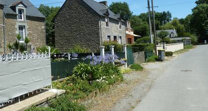 Bright house near the Rance - 3 bedrooms, master suite, south-facing courtyard