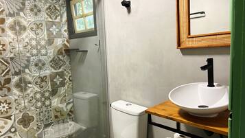 Toallas, jabón y papel higiénico