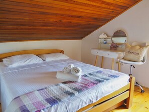 Vila clássica, vista para o jardim | Wi-Fi de cortesia