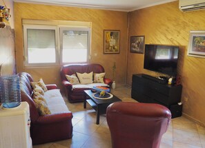 Vila clássica, vista para o jardim | Área de estar