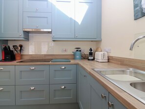 Dishwasher, cookware/dishes/utensils