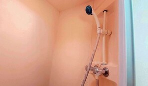 Shower - 5berth -family Friendly -parkingspot -heated Pool, Gym, Laundrette, Cafe & Clubhouse Bar (Par)