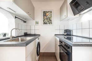 雪櫃、焗爐、爐具、廚房用具/餐具/器皿