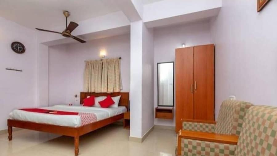 Five stones By Terra Hotel Mogappair