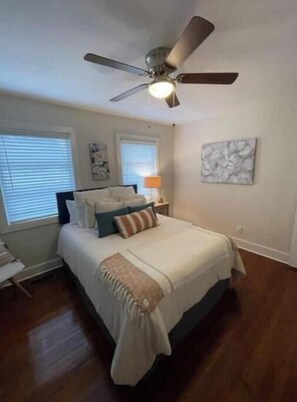 3 Schlafzimmer, Bügeleisen/Bügelbrett, kostenloses WLAN, Bettwäsche