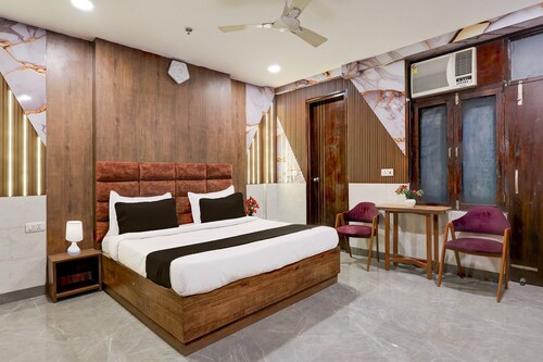 Super Hotel O Alipur Narela