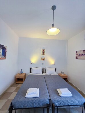 1 chambre, fer et planche à repasser, Wi-Fi, draps fournis