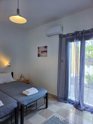 1 chambre, fer et planche à repasser, Wi-Fi, draps fournis
