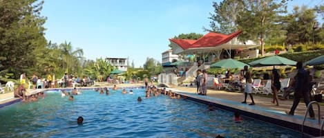 Piscina all'aperto