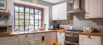 Castle Reach - Two Bedroom Apartment, Sleeps 4