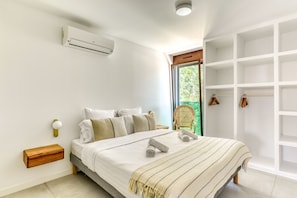 1 chambre, fer et planche à repasser, Wi-Fi gratuit, draps fournis