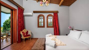 3 habitaciones, tabla de planchar con plancha, wifi y ropa de cama
