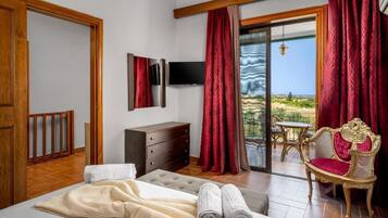 3 chambres, fer et planche Ă repasser, Wi-Fi, draps fournis