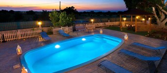 3-Bedroom Apartment with Private Pool, Sea View, Wi-Fi and Air Conditioning