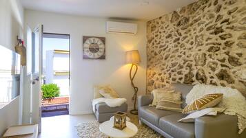 Televisie en een open haard