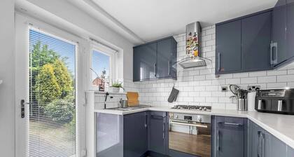 3 Bed Stockport Home by City SuperHost