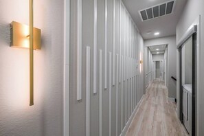 Interior - Charming Cozy Duplex! Room for 12 Central Houston (Houston)