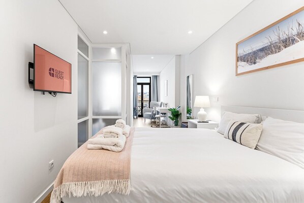 1 bedroom, desk, iron/ironing board, Internet