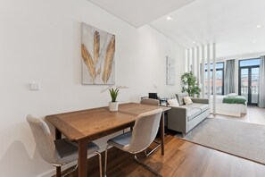 Interior - GuestReady - Comfort with City Views (Porto)