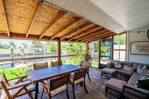 Dining - Waterfront Oasis with Boat Lift & Hot Tub in Bokeelia (Bokeelia)