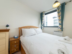 1 quarto, ferros/tábuas de passar roupa, Wi-Fi de cortesia