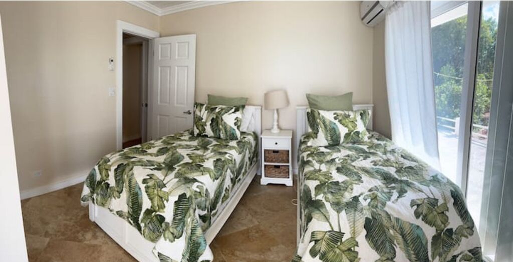 3 makuuhuonetta, silitysrauta/-lauta, internet, vuodevaatteet