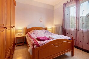 2 Schlafzimmer, Bügeleisen/Bügelbrett, WLAN, Bettwäsche