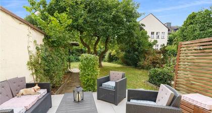 Moderne Wohnung mit Traumgarten