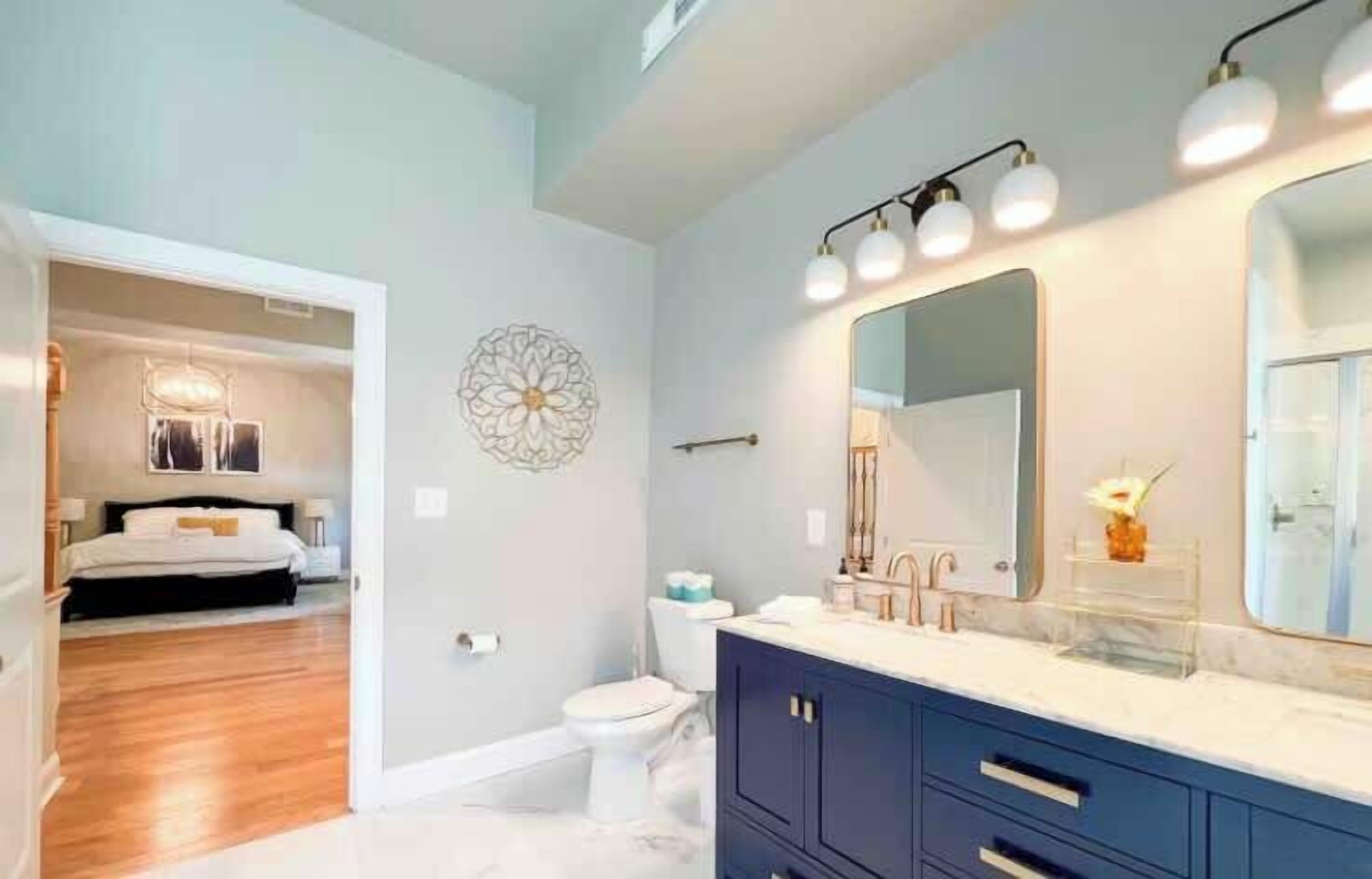 Shower, hair dryer, towels, shampoo