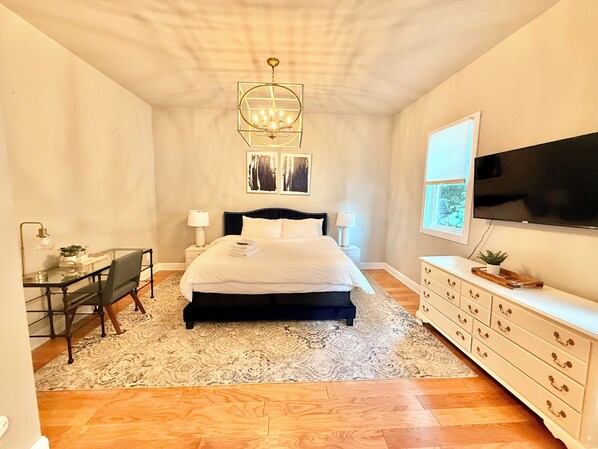 4 chambres, bureau, Wi-Fi gratuit, draps fournis