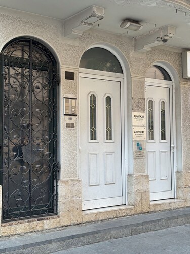 Cozy 1-bedroom apartment in peaceful Podgorica with AC