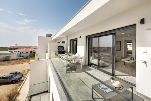 Sunny Apartments W in Tavira