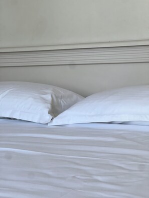 2 bedrooms, iron/ironing board, free WiFi - 2-bedroom apartment in Durrës with AC/Parking (Durrës)