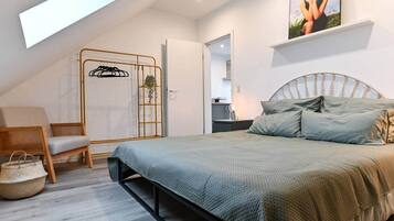 1 bedroom, free WiFi, bed sheets