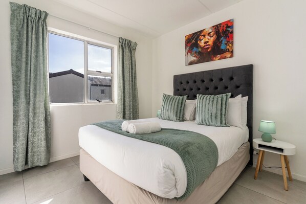 2 bedrooms, in-room safe, iron/ironing board, WiFi