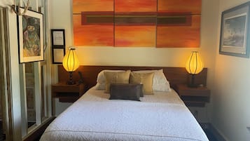 1 bedroom, iron/ironing board, free WiFi, bed sheets