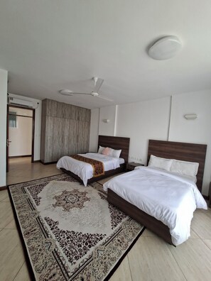 3 Schlafzimmer, Bügeleisen/Bügelbrett, WLAN, Bettwäsche