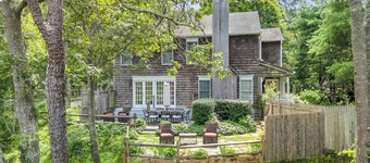 Charming East Hampton Cottage with Lush Gardens & Indoor-Outdoor Living