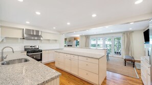 Microwave, oven, stovetop, coffee/tea maker