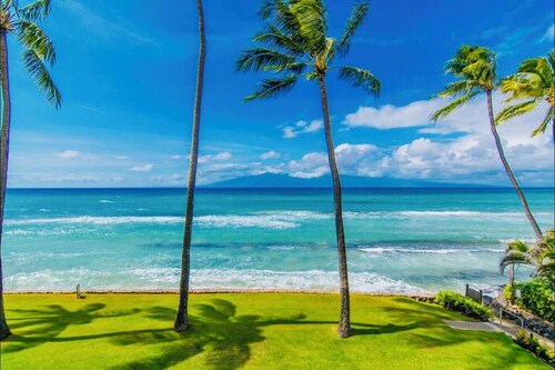 Papakea F207: Oceanfront Studio