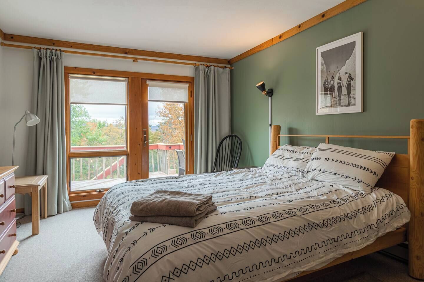 4 slaapkamers, een kluis op de kamer, een strijkplank/strijkijzer, wifi