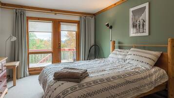 4 slaapkamers, een kluis op de kamer, een strijkplank/strijkijzer, wifi